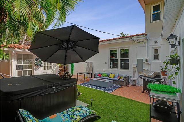 1365 SW 18th St, Miami, FL 33145