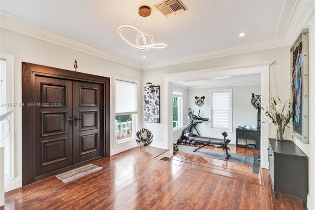 1365 SW 18th St, Miami, FL 33145