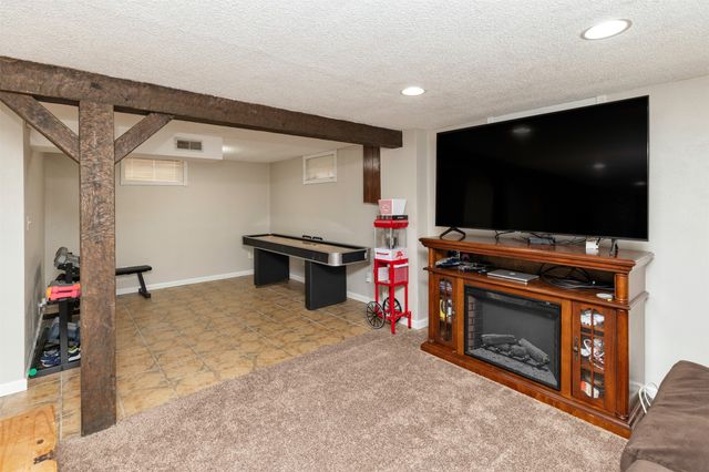 1505 4th Street SW, Altoona, IA 50009