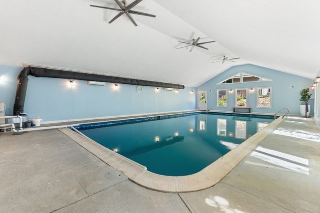 241 Perryville Rd, Rehoboth, MA 02769