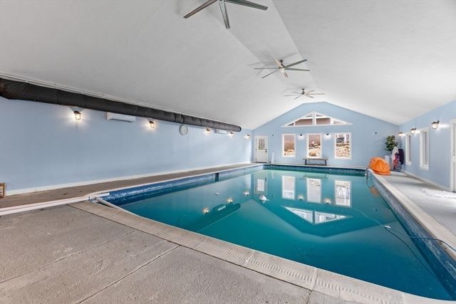 241 Perryville Rd, Rehoboth, MA 02769