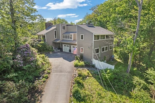 241 Perryville Rd, Rehoboth, MA 02769