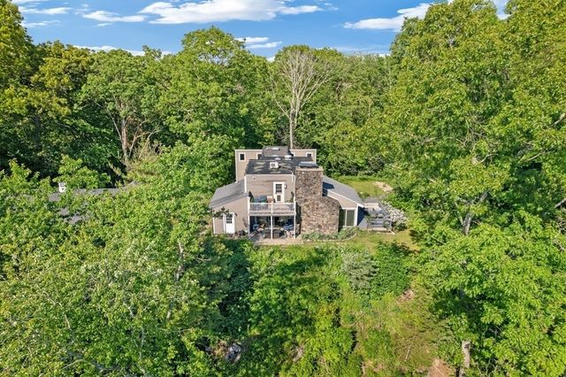 241 Perryville Rd, Rehoboth, MA 02769