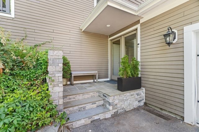 241 Perryville Rd, Rehoboth, MA 02769