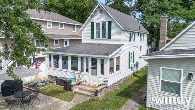 5412 Forest Avenue, Watervliet, MI 49098