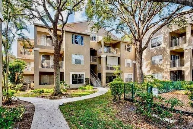 1780 Palm Cove Boulevard 6-308, Delray Beach, FL 33445