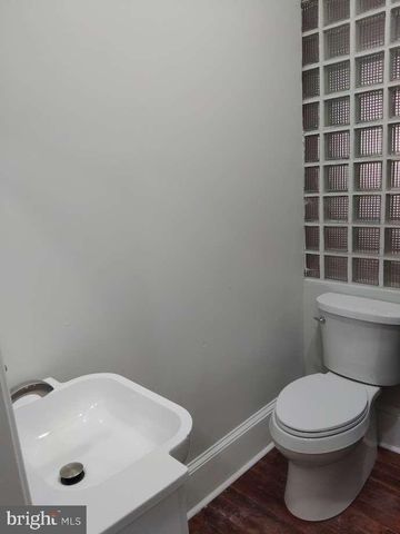 37 WALNUT ST, Pottstown, PA 19464