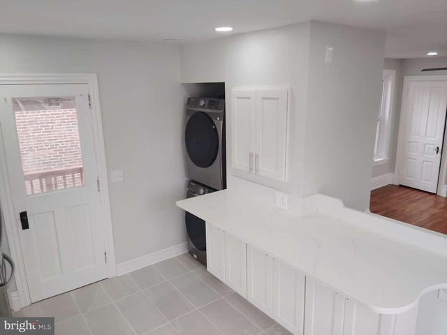 37 WALNUT ST, Pottstown, PA 19464