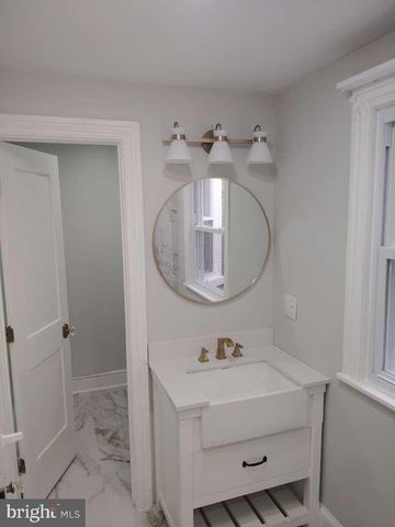 37 WALNUT ST, Pottstown, PA 19464