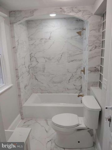 37 WALNUT ST, Pottstown, PA 19464