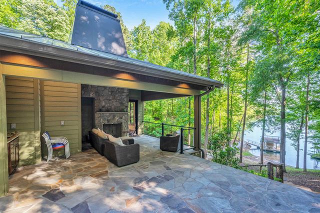 304 Trottingwolf Trail, Sunset, SC 29685