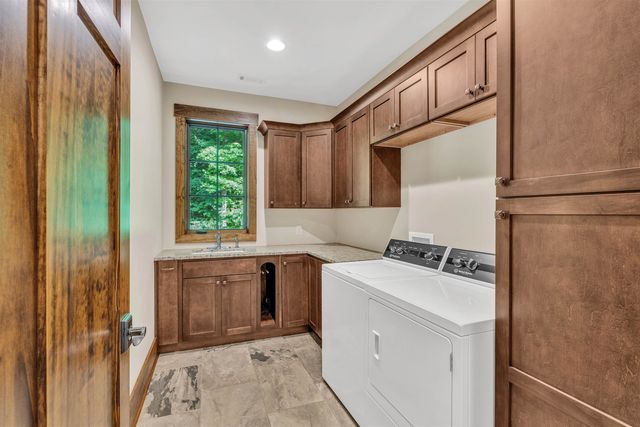 304 Trottingwolf Trail, Sunset, SC 29685