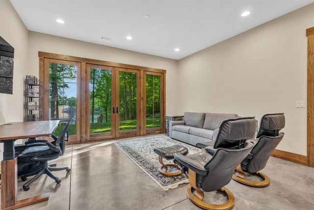 304 Trottingwolf Trail, Sunset, SC 29685