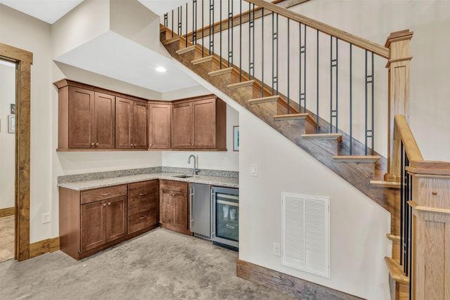 304 Trottingwolf Trail, Sunset, SC 29685