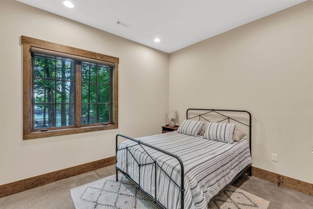 304 Trottingwolf Trail, Sunset, SC 29685