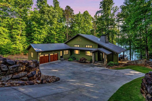 304 Trottingwolf Trail, Sunset, SC 29685