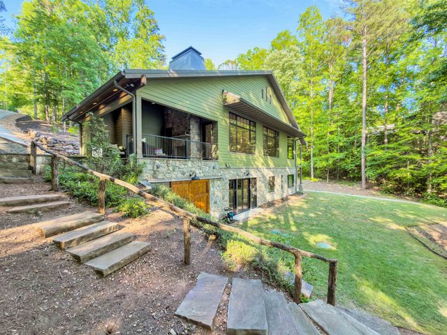 304 Trottingwolf Trail, Sunset, SC 29685