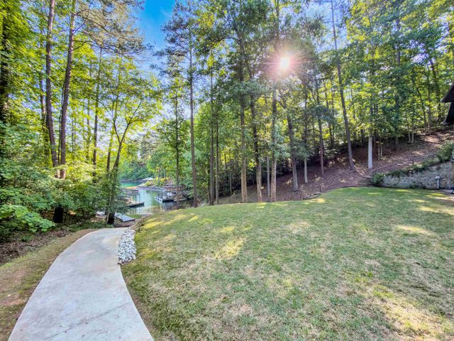304 Trottingwolf Trail, Sunset, SC 29685