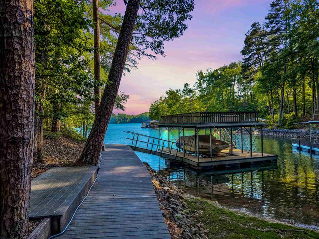 304 Trottingwolf Trail, Sunset, SC 29685