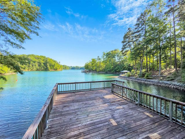 304 Trottingwolf Trail, Sunset, SC 29685