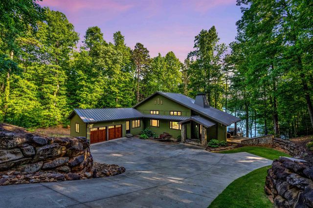 304 Trottingwolf Trail, Sunset, SC 29685