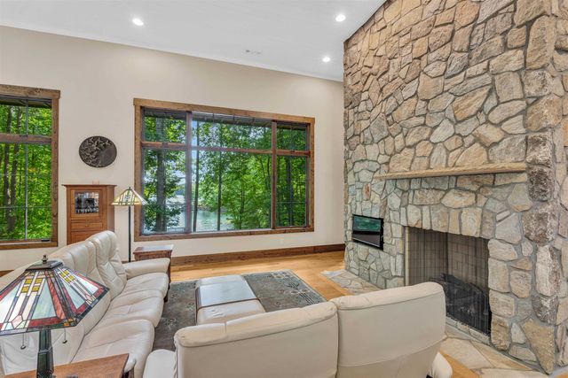 304 Trottingwolf Trail, Sunset, SC 29685