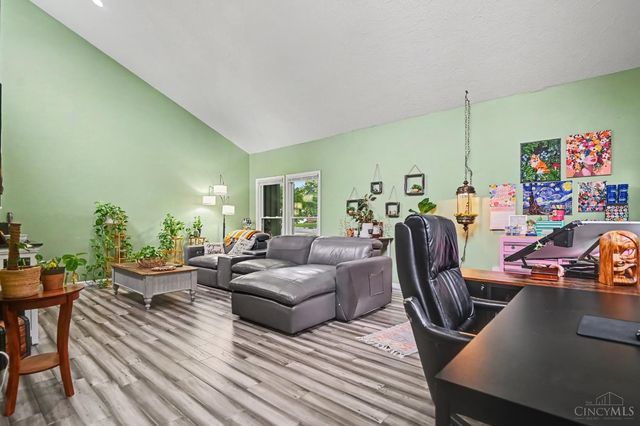 4520 Manchester Road, Middletown, OH 45042