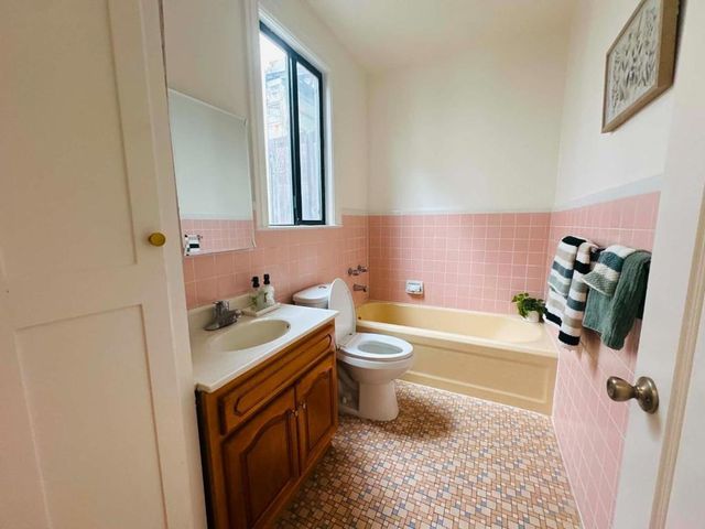 5465 Mission Street, San Francisco, CA 94112