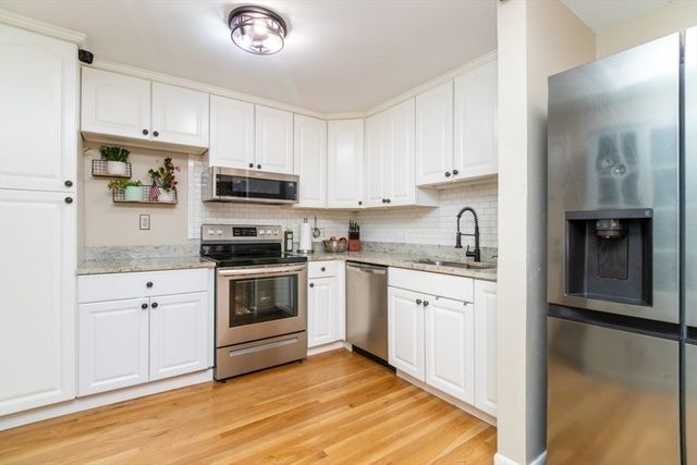 1075 Chestnut St 6, Newton, MA 02464