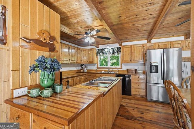 955 Lower Tails Creek Road, Ellijay, GA 30540