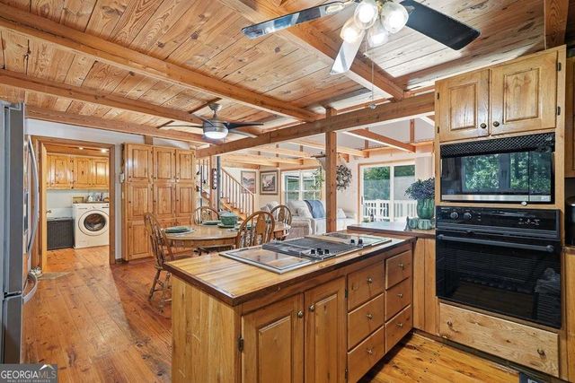 955 Lower Tails Creek Road, Ellijay, GA 30540