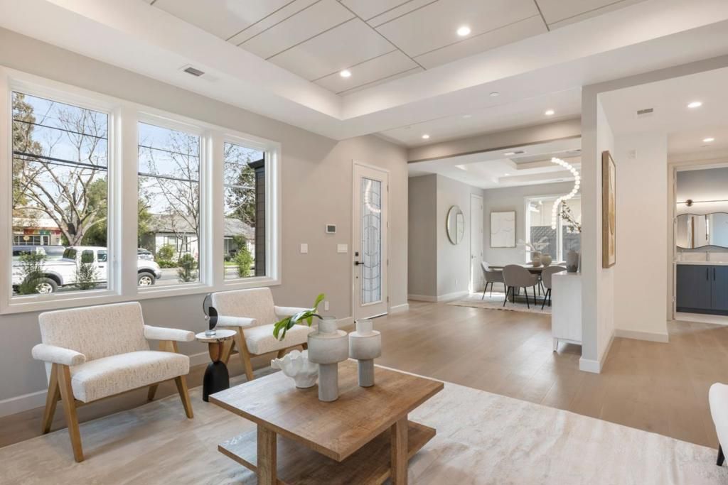 1004 Iris Street, Redwood City, CA 94061