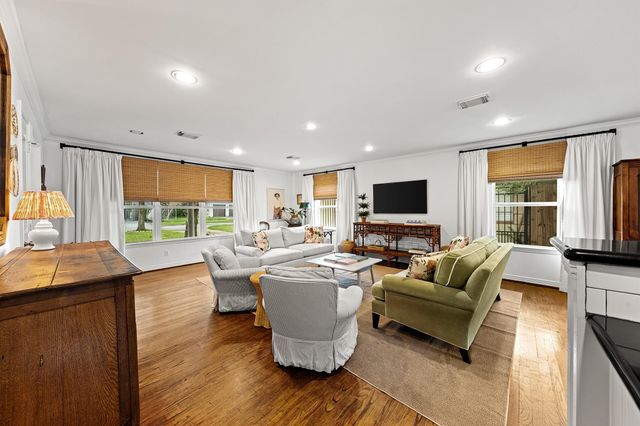 4014 Norfolk Street, Houston, TX 77027