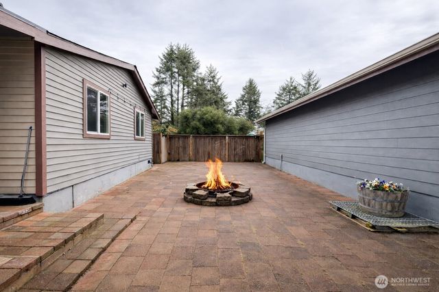 329 Sextans Avenue SW, Ocean Shores, WA 98569