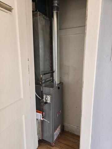 10758 S indiana Avenue 2, Chicago, IL 60628