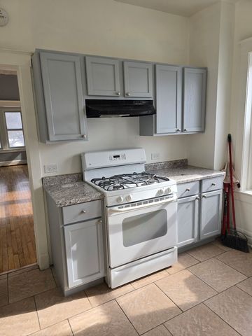 10758 S indiana Avenue 2, Chicago, IL 60628