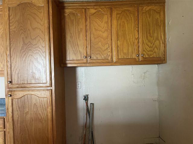 406 S Austin Street, Wolfe City, TX 75496