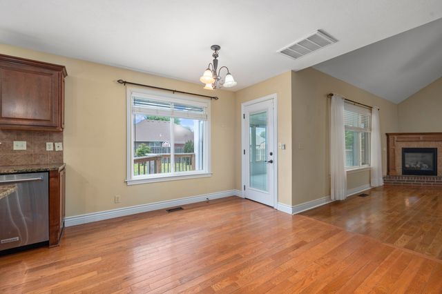 1515 S Natchez Road, Republic, MO 65738