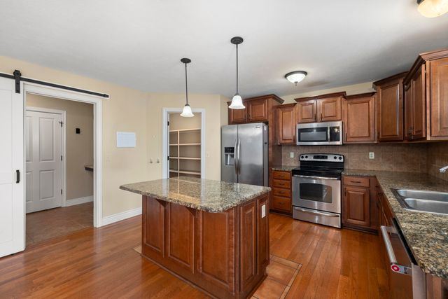 1515 S Natchez Road, Republic, MO 65738