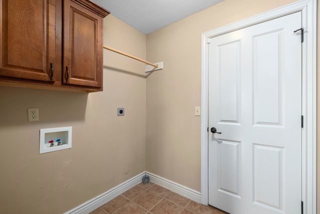 1515 S Natchez Road, Republic, MO 65738