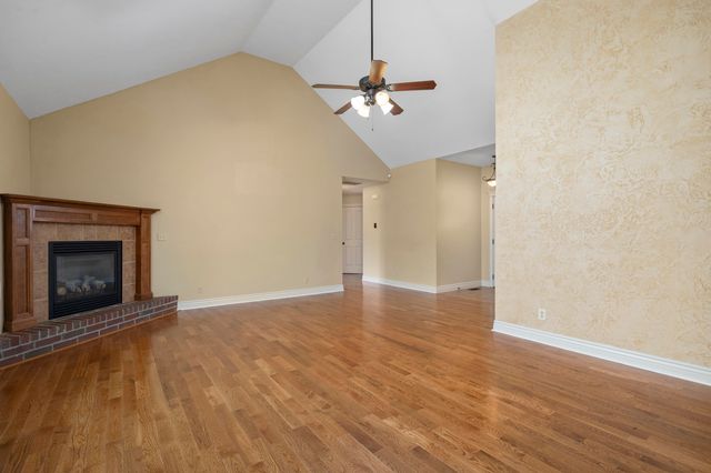 1515 S Natchez Road, Republic, MO 65738