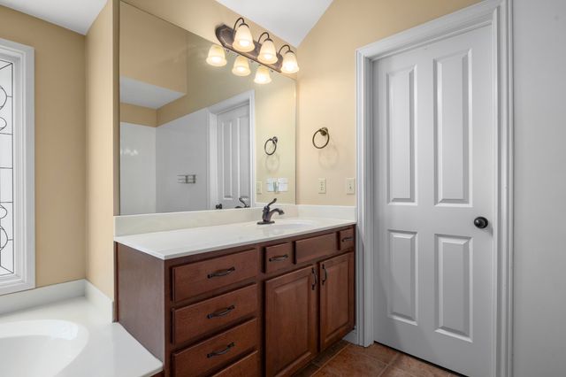 1515 S Natchez Road, Republic, MO 65738