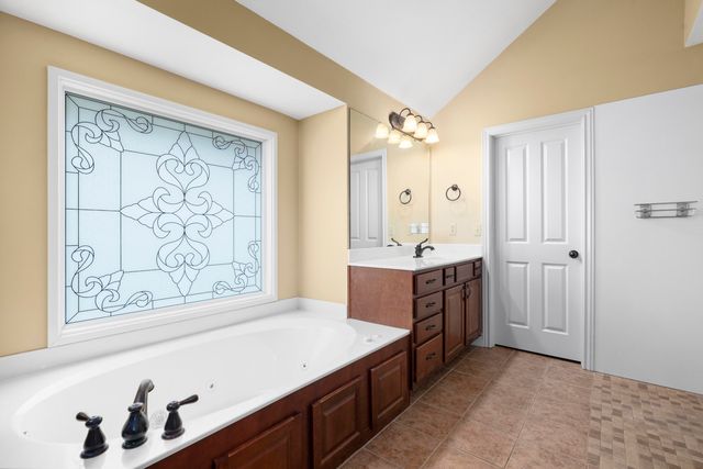 1515 S Natchez Road, Republic, MO 65738