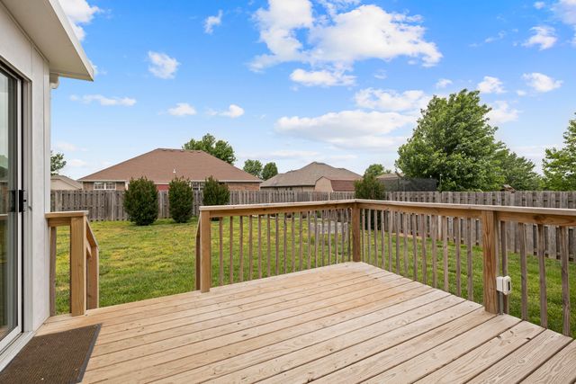1515 S Natchez Road, Republic, MO 65738