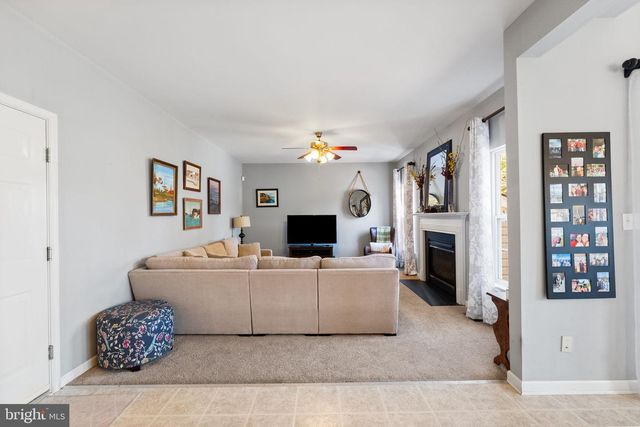 4 MCKEAN CIR, West Grove, PA 19390