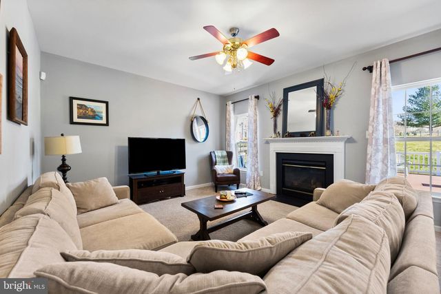 4 MCKEAN CIR, West Grove, PA 19390