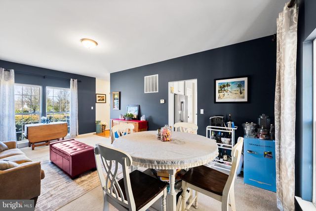 4 MCKEAN CIR, West Grove, PA 19390