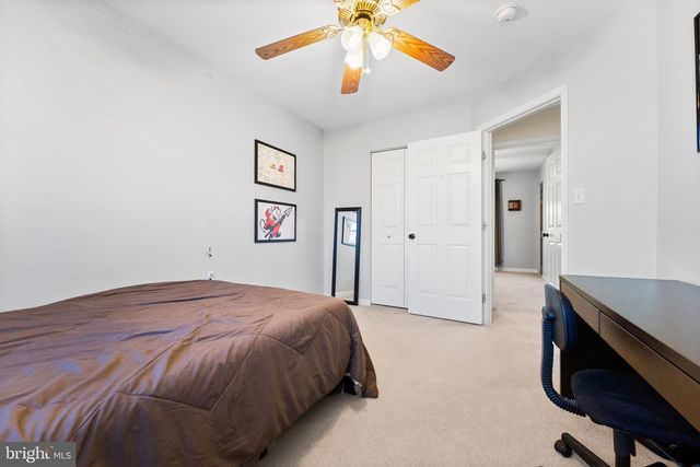 4 MCKEAN CIR, West Grove, PA 19390