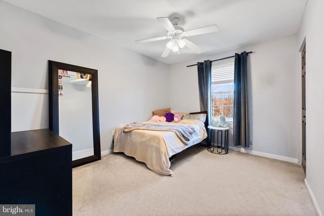 4 MCKEAN CIR, West Grove, PA 19390