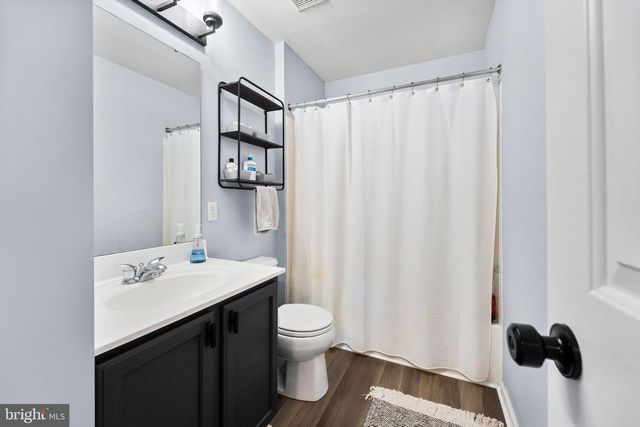 4 MCKEAN CIR, West Grove, PA 19390